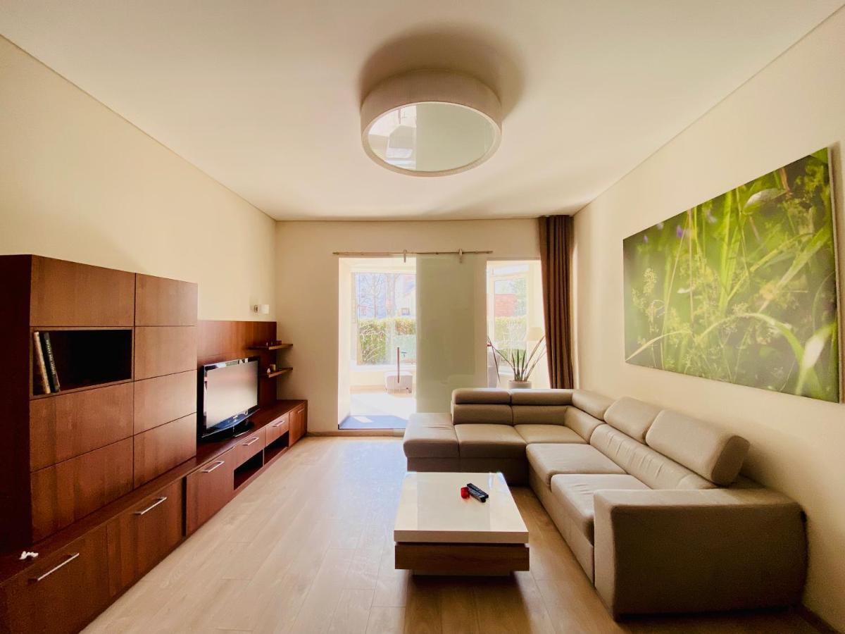 Great Flat With Terrace In Oldtown-Prime Rentals Kaunas Buitenkant foto